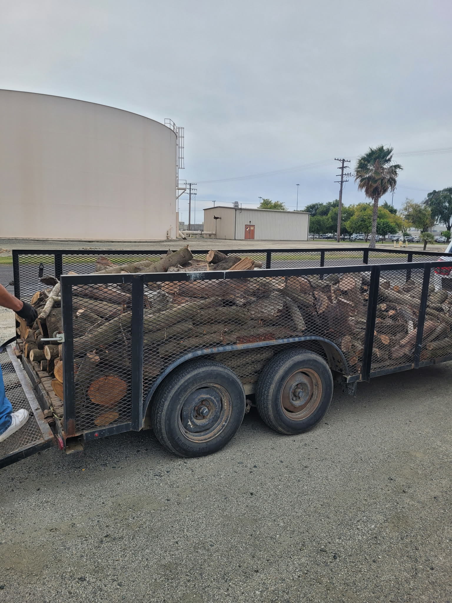 A loaded trailer arrives at the institution